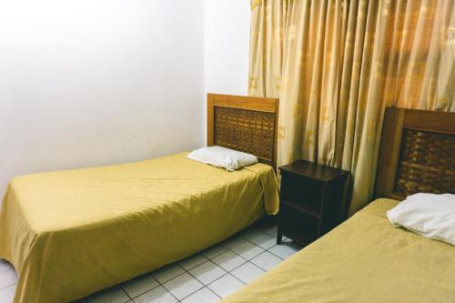 Quadruple Room image 8