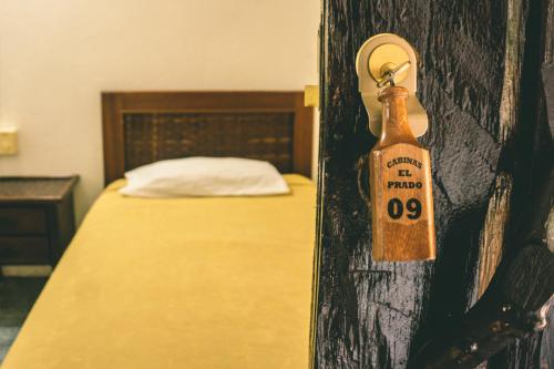 Twin Room image 4