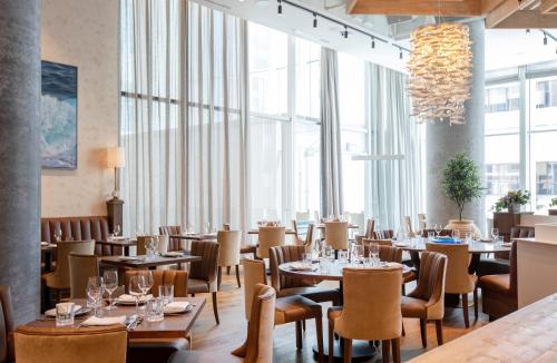 餐廳, 溫哥華交流飯店 (EXchange Hotel Vancouver) in 溫哥華(BC)