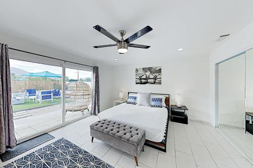 Gated Mountain-View Haven with Pool Hot Tub and Firepit home - image 2