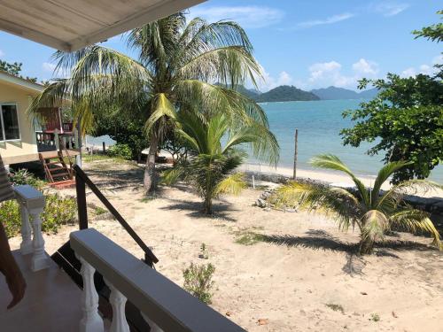 Wild Pasir Panjang in Pulau Tuba