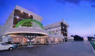 D'MAX Hotel & Convention Lombok