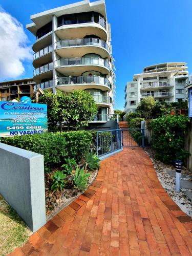 Cerulean Apartments photo 3