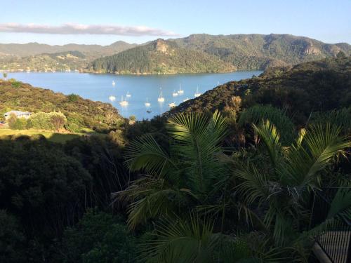 Ympäristö, Harbour View in Whangaroa