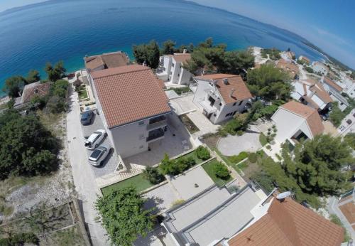 Apartment Marinela-with pool - image 4