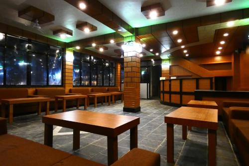 Babai Resort Pvt Ltd in Thakudwara