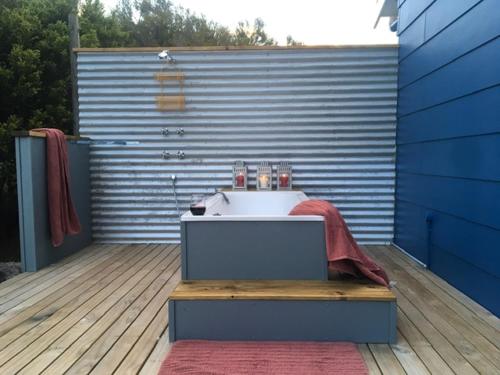 The Woolshed and Farmhouse Blue, Bruny Island in North Bruny