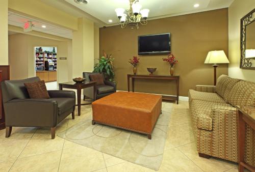 Candlewood Suites Fayetteville, an IHG Hotel