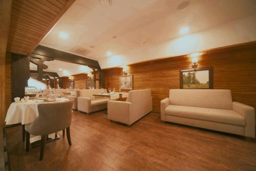 Zarechie Spa Hotel - image 10