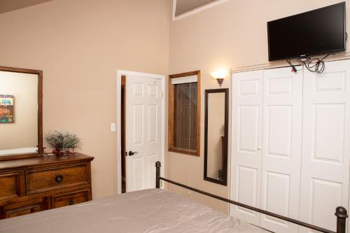 6 Chamonix Lane Townhouse - image 6