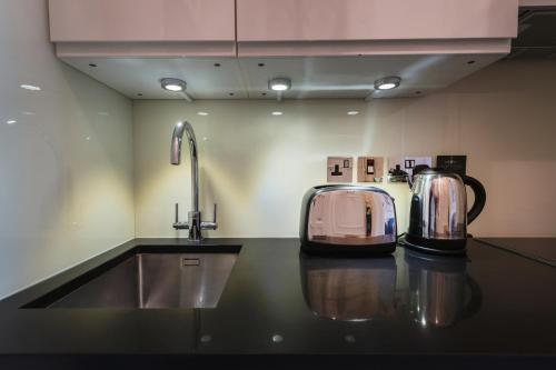 44 Curzon Street by Mansley - image 8