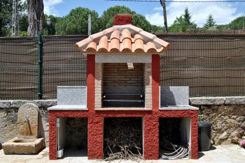 Casa Rural Mansion Adela con Piscina y Jacuzzi - image 4