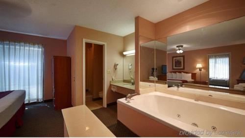 The Parkwood Inn & Suites - 온수 욕조