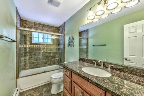 745 Los Angeles home - main image