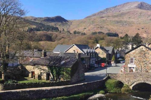 Sygun Cottage - Detached Cottage in the heart of the Snowdonia National Park