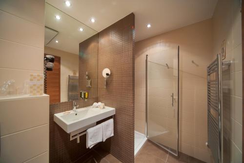 Hotel Kras Room Type - Suite with Balcony and Sauna Hotel Kras Room Type - Suite with Balcony and Sauna