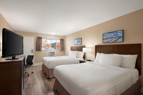 Travelodge by Wyndham Salmon Arm BC