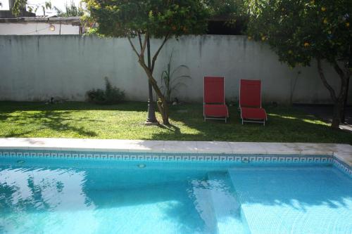 Úszómedence, TuHabitat BA in Villa Adelina