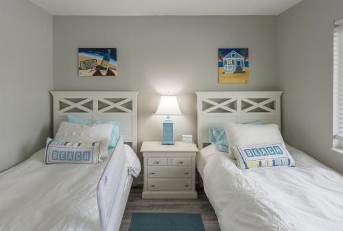 Waterfront & Pool Star5Vacations