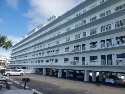 Sunset Chateau Beach Front Condo Star5Vacations - main image