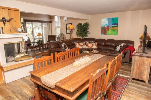 6 Chamonix Lane 2 Bedroom Townhouse in Vail, USA