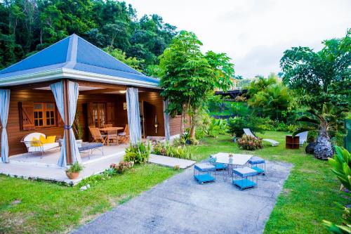 Villa A rabica - Extrait de Café (Villa A rabica - Extrait de Cafe) in Πουάντ-Νουάρ