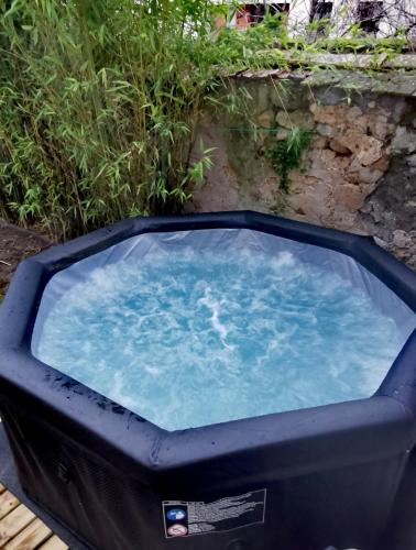 Suite Barthelemy - Spa et Sauna in Melun