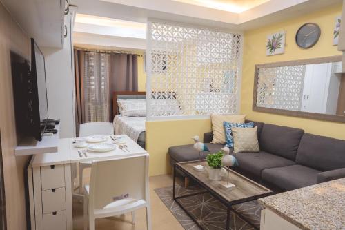 B&B Cebu - Avida Towers Cebu 518, Queen bed, Netflix 50in Smart TV - Bed and Breakfast Cebu