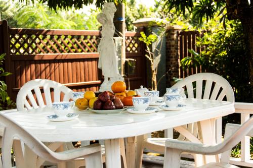 Victoria Manor in Linluo Township