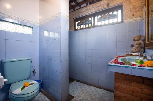 Standard Double or Twin Room with Fan image 6