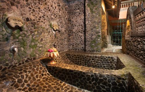 クトゥッツ プレイス7