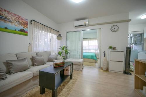 Cosy 33sqm apartment - near ISB & Impact Arena Cosy 33sqm apartment - near ISB & Impact Arena