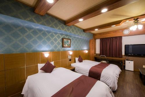 room detail thumbnail 1