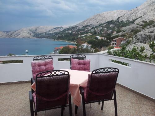 Family Room with Sea View