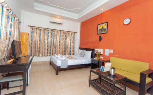 room detail thumbnail 1