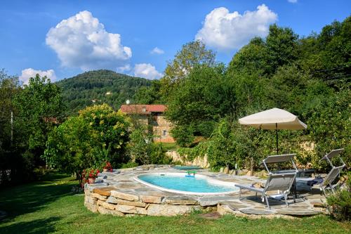 Casetta nel Bosco Naturas con piscina privata e gratuita