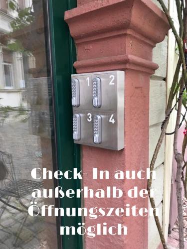 Altstadt Hotel Glockenhof 3.4km von Heidesheim am Rhein entfernt