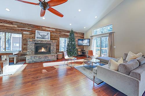Lavish New-Build: Private Hot Tub & 2 Living Areas home - image 3