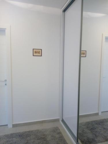 One-Bedroom Apartment image 10