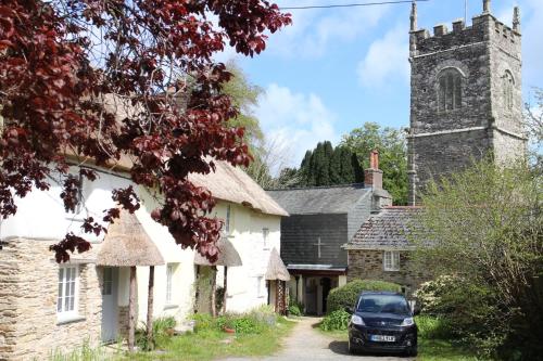 Nearby attraction, Fal River Cottage in Malpas (Cornwall)