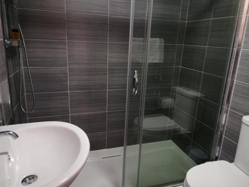 Gillygate Guest House - image 4