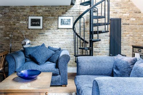 Fulham Loft With Garden By Guestready, , London