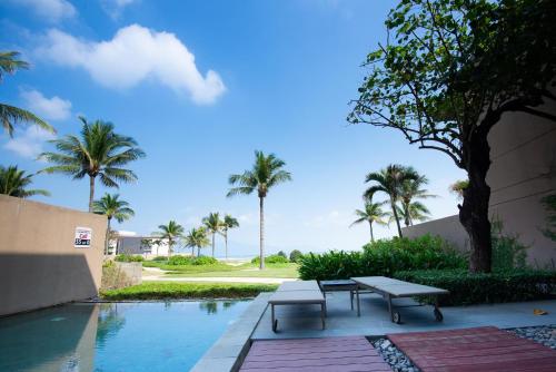 Villa 3BR Beachfront Resort 5Da Nang- free pick up airport