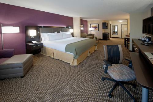 Holiday Inn Express Hotel & Suites Clearfield