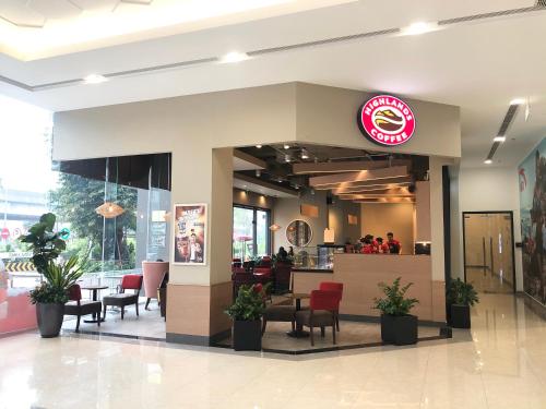 Luxury Condotel 2BR Vinhomes Skylake Keangnam - Netflix free - image 2
