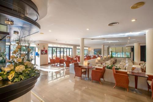Hipotels Marfil Playa - image 7