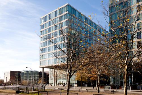 Luxury 2 Bedroom 2 Bathroom Apartment in Central Milton Keynes with Free Parking and Smart TV - Cont