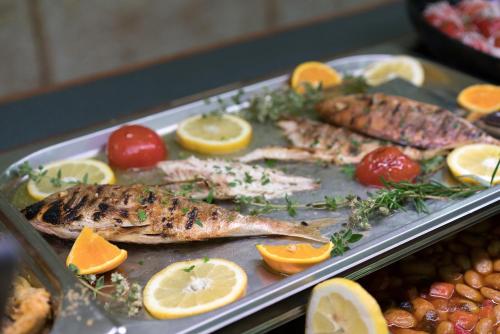 Alianthos Beach Hotel - image 10