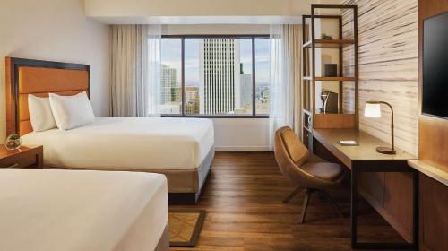 Hyatt Regency Phoenix - image 3