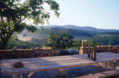  Le Porciglia 12 by Salogi Villas in Colle di Val d’Elsa
